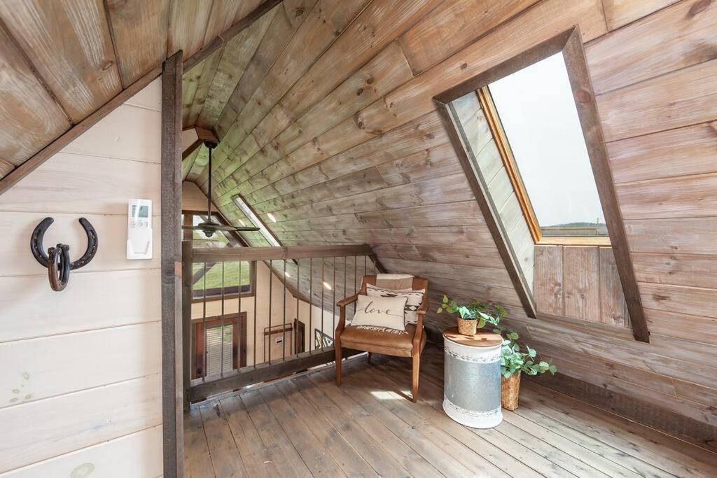 Romantic A-Frame Private Hottub Firepit Neargsmnp Сев'єрвілл Екстер'єр фото